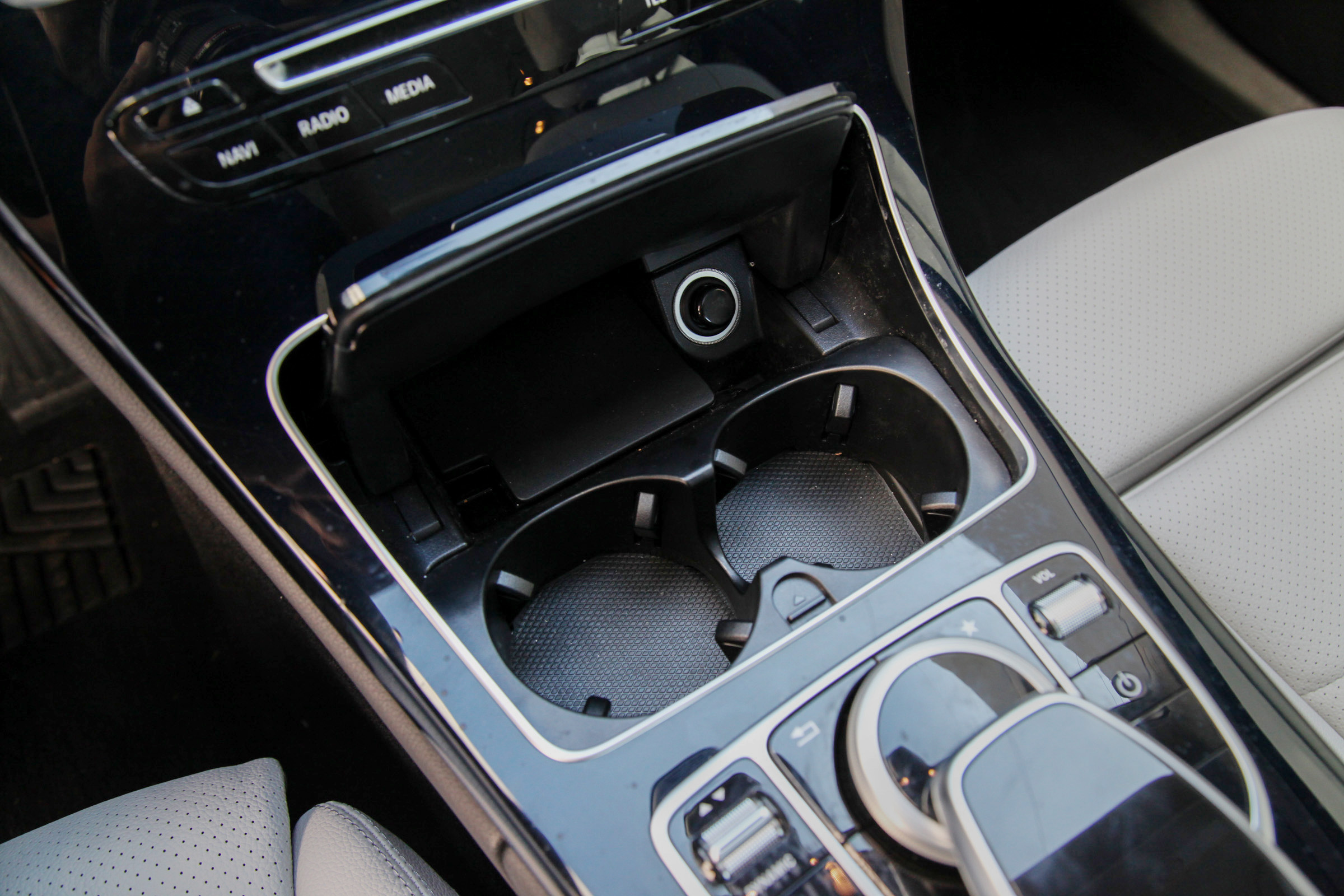 轻奢之选,豪华中型车奥迪a4l