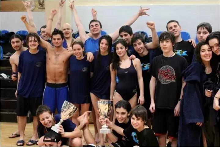 一位妈妈陪读的感言,有人说陪读是妈妈的自我感动