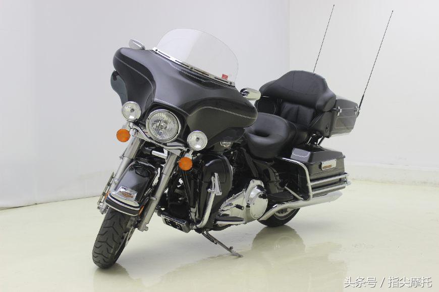 哈雷至尊滑翔摩托车大卸八块,只为换根皮带!