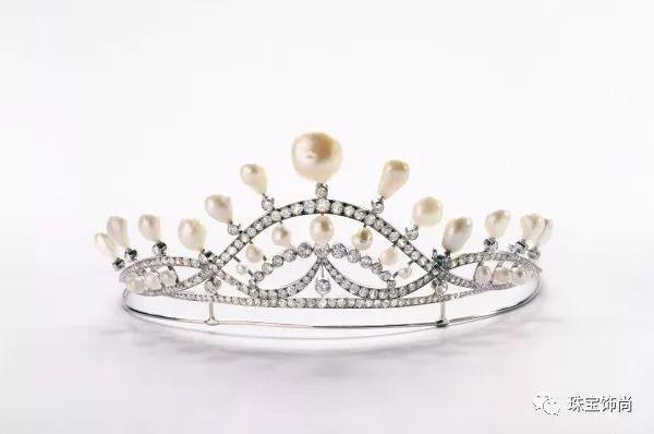从婚前公主，到婚后女王，baby一直用珠宝承载着美妙的爱情！
