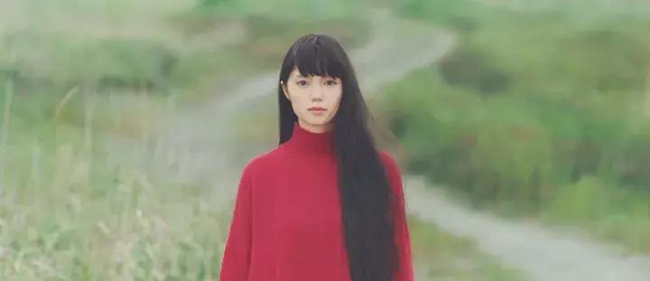 除了它也没谁了!既减龄又百搭,可以从20岁穿到50岁!