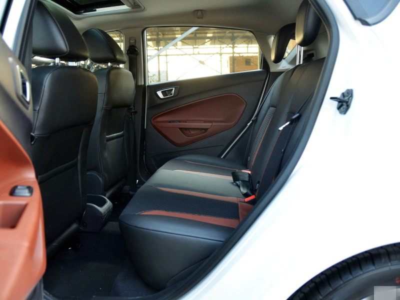 又出狠招了!五万就能拿下这款高逼格,也不用担心你养不起它