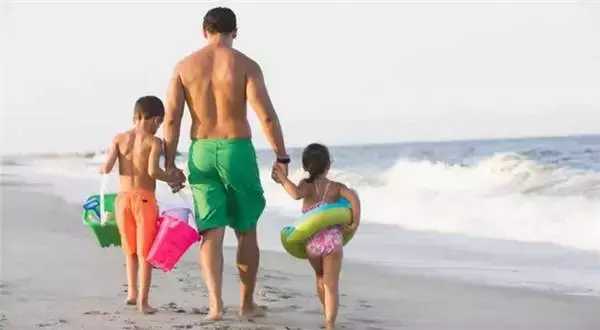 来亚龙湾住什么酒店好,来亚龙湾玩清澈的海水