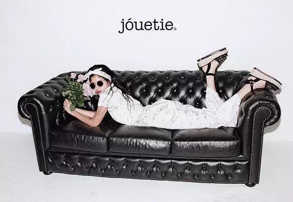 除了它也没谁了!既减龄又百搭,可以从20岁穿到50岁!