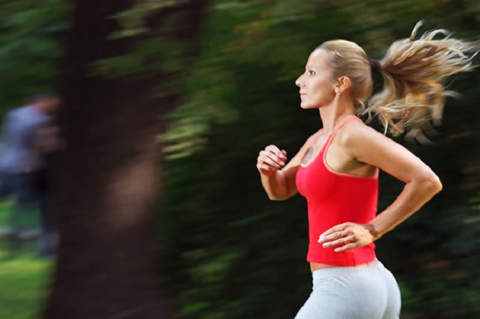 高原地区鼻子干燥流血,鼻炎引起鼻子干燥流血