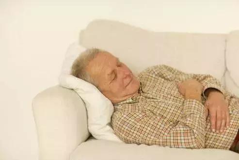 冬天也要喝酸奶,预防妇科感染,改善口臭!