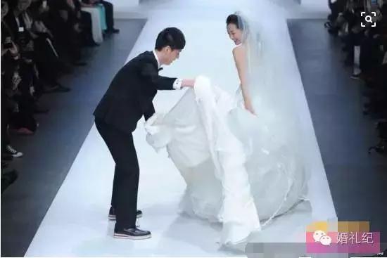 大码拖尾显瘦重工长袖婚纱,显瘦拖尾蛋糕裙