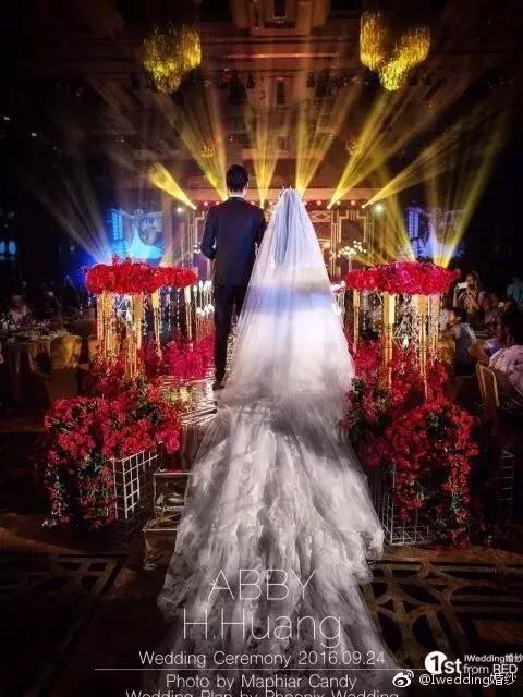 大码拖尾显瘦重工长袖婚纱,显瘦拖尾蛋糕裙