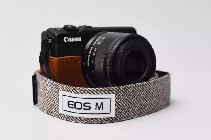小巧便捷的佳能相机推荐,佳能m系列入门微单哪个好