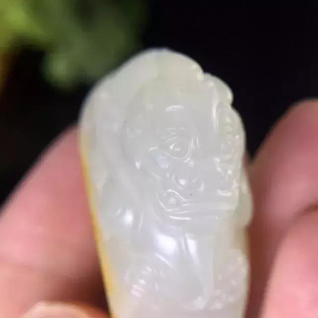 佩戴貔貅真的招财吗女,女士想招财佩戴公貔貅还是母貔貅