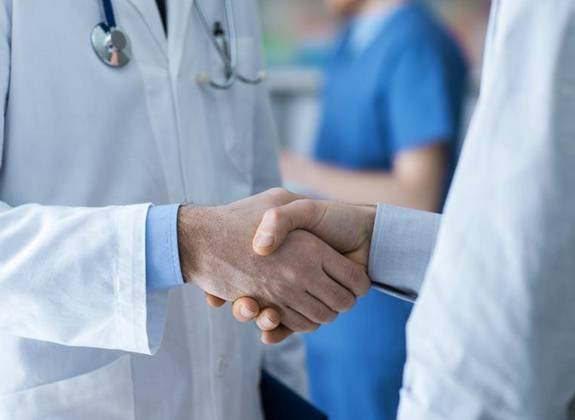 乙肝患者抗病毒治疗是长期性吗,乙肝抗病毒不规律服药真的很危险