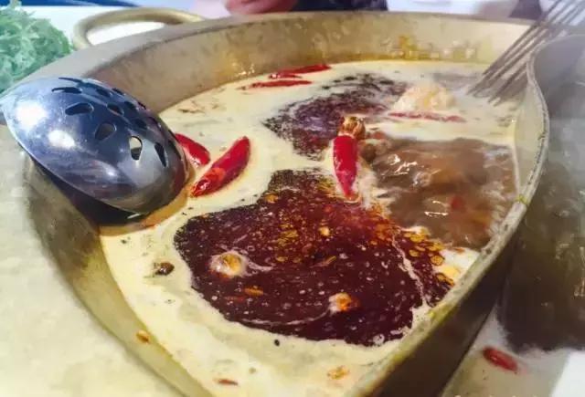 大连有一家特别的火锅店,大连适合去吃的平价火锅店