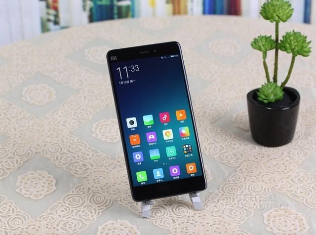 小米手机到底值不值得买,当年加价苹果手机