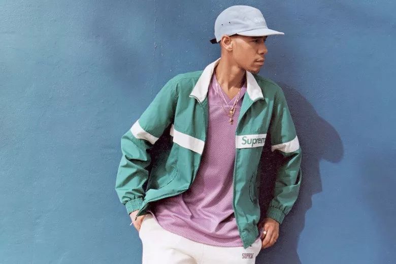 来看看高中时期的校服吧,来看看高中的校服