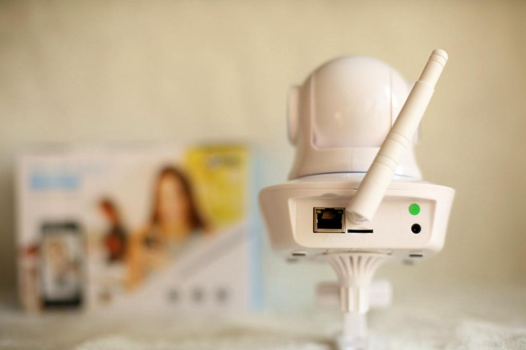 随身看如亲见，乔安居家小卫士