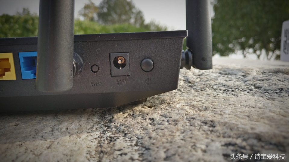 华硕rt-acrh17测评,华硕rt-acrh17最新固件