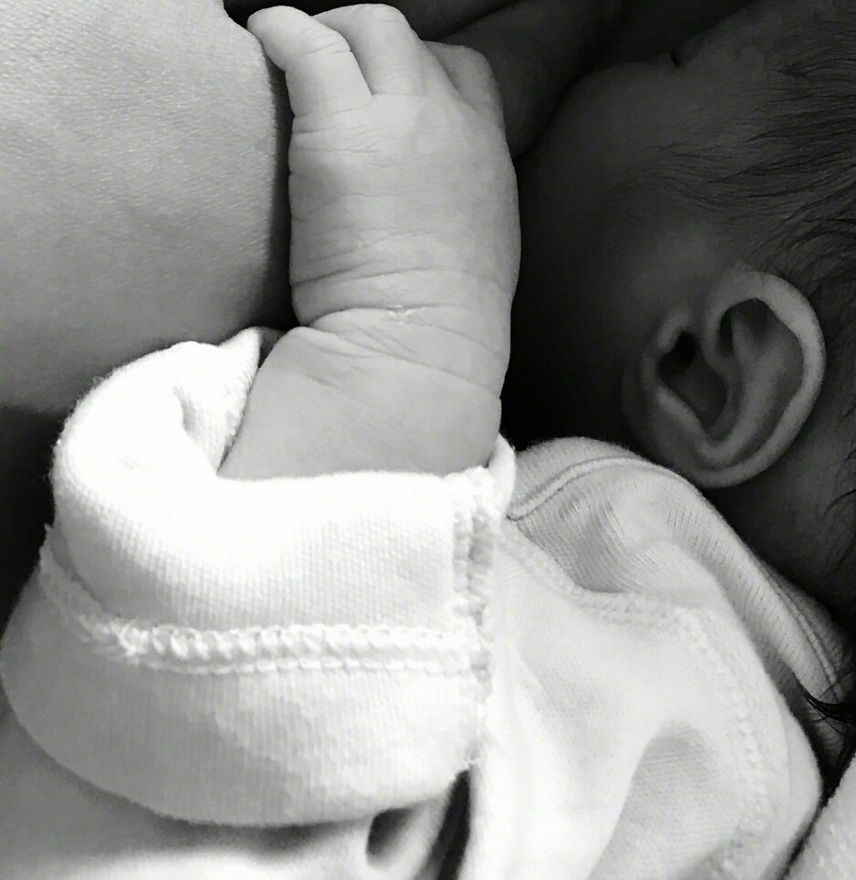 朱丹产后带孩子崩溃,朱丹低调晒娃