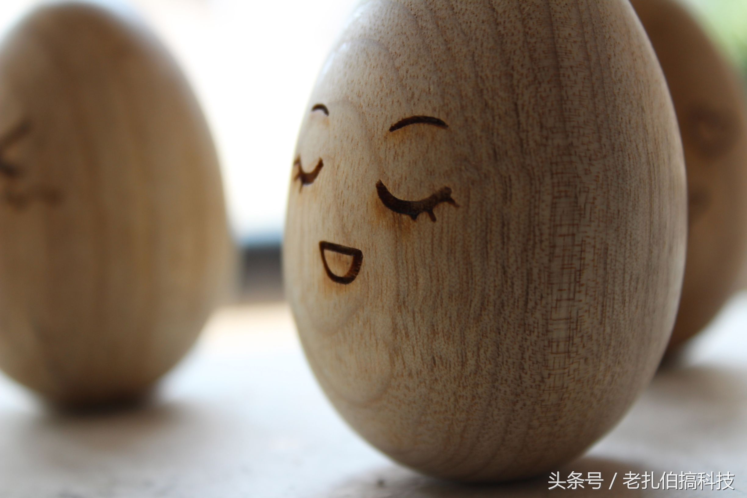 佳能eos1300d单反相机怎么样,佳能eos1300d是什么型号