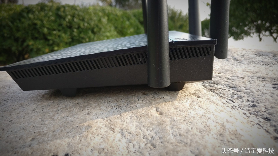 华硕rt-acrh17测评,华硕rt-acrh17最新固件