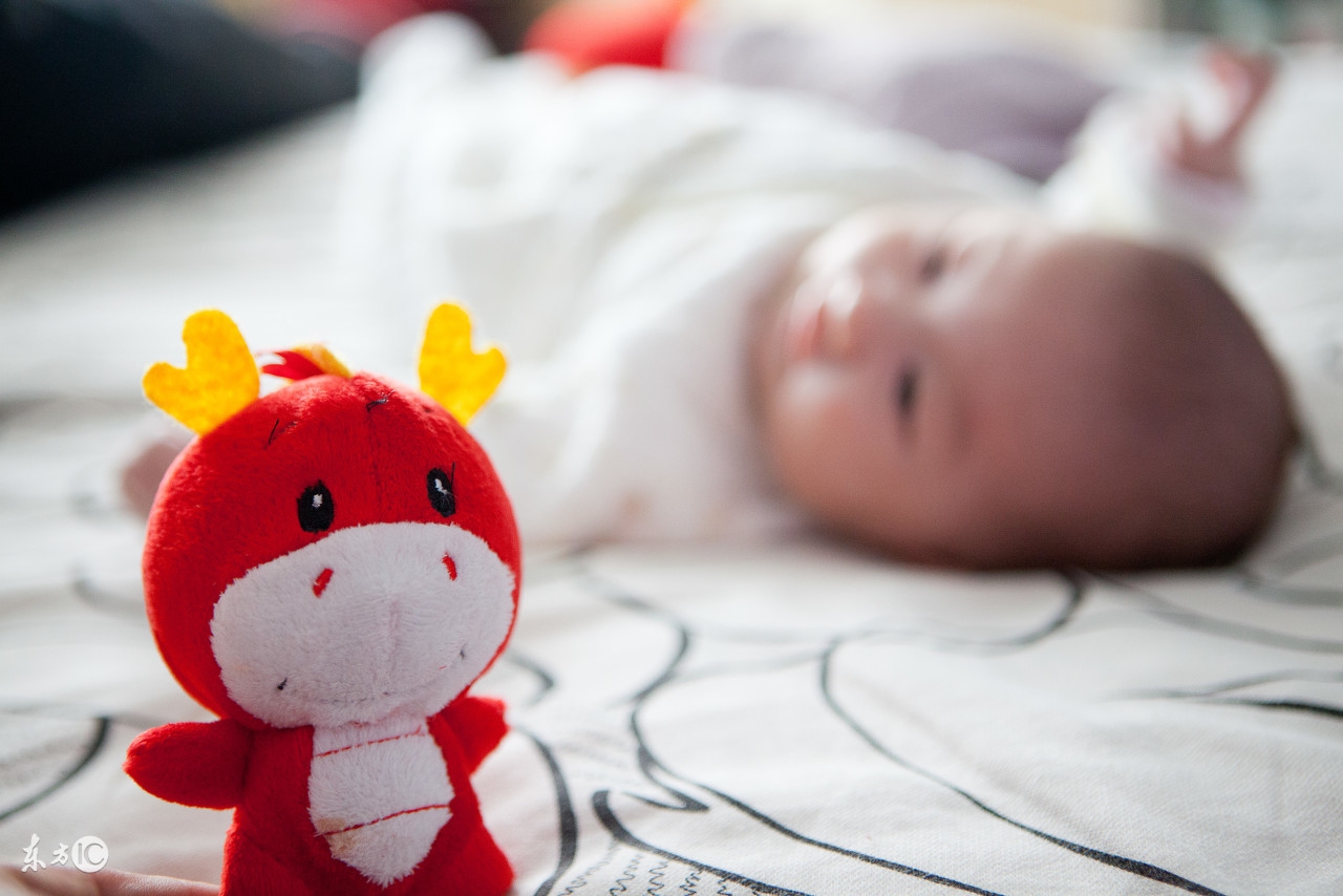 宝宝的帽子不能这样戴,宝宝帽子戴防护罩有用吗