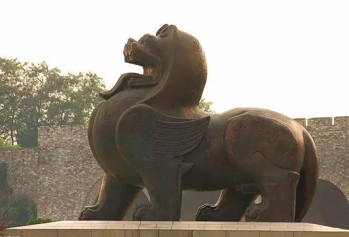 佩戴貔貅真的招财吗女,女士想招财佩戴公貔貅还是母貔貅