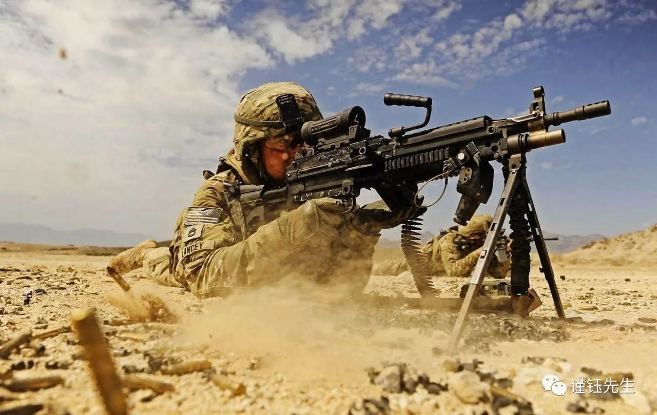 m249召回武器,m249大菠萝轻机枪吃鸡