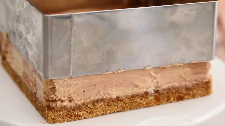 家庭蛋糕最简单裱花做法,家庭蛋糕裱花最简单做法