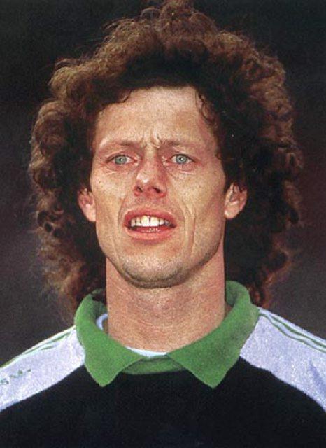 历届世界杯最佳守门员,历届世界杯守门员精彩扑救