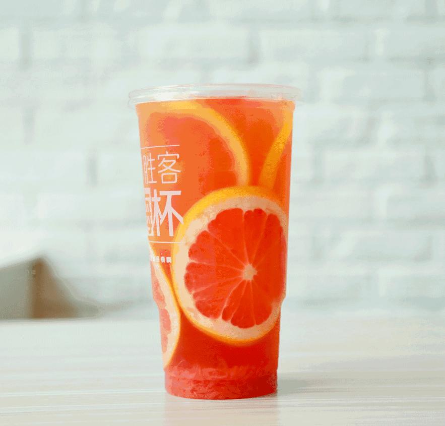 我以为必胜客的秀上全是行走的披萨，没想到却被美到……