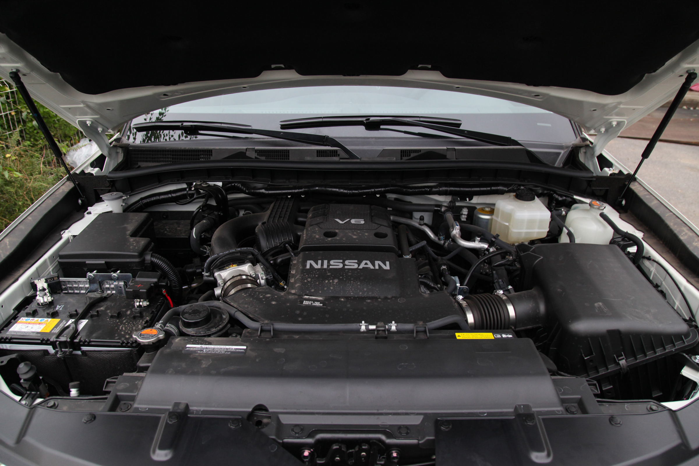 日产途乐4.0铂金版陆巡,日产途乐四驱越野不输牧马人