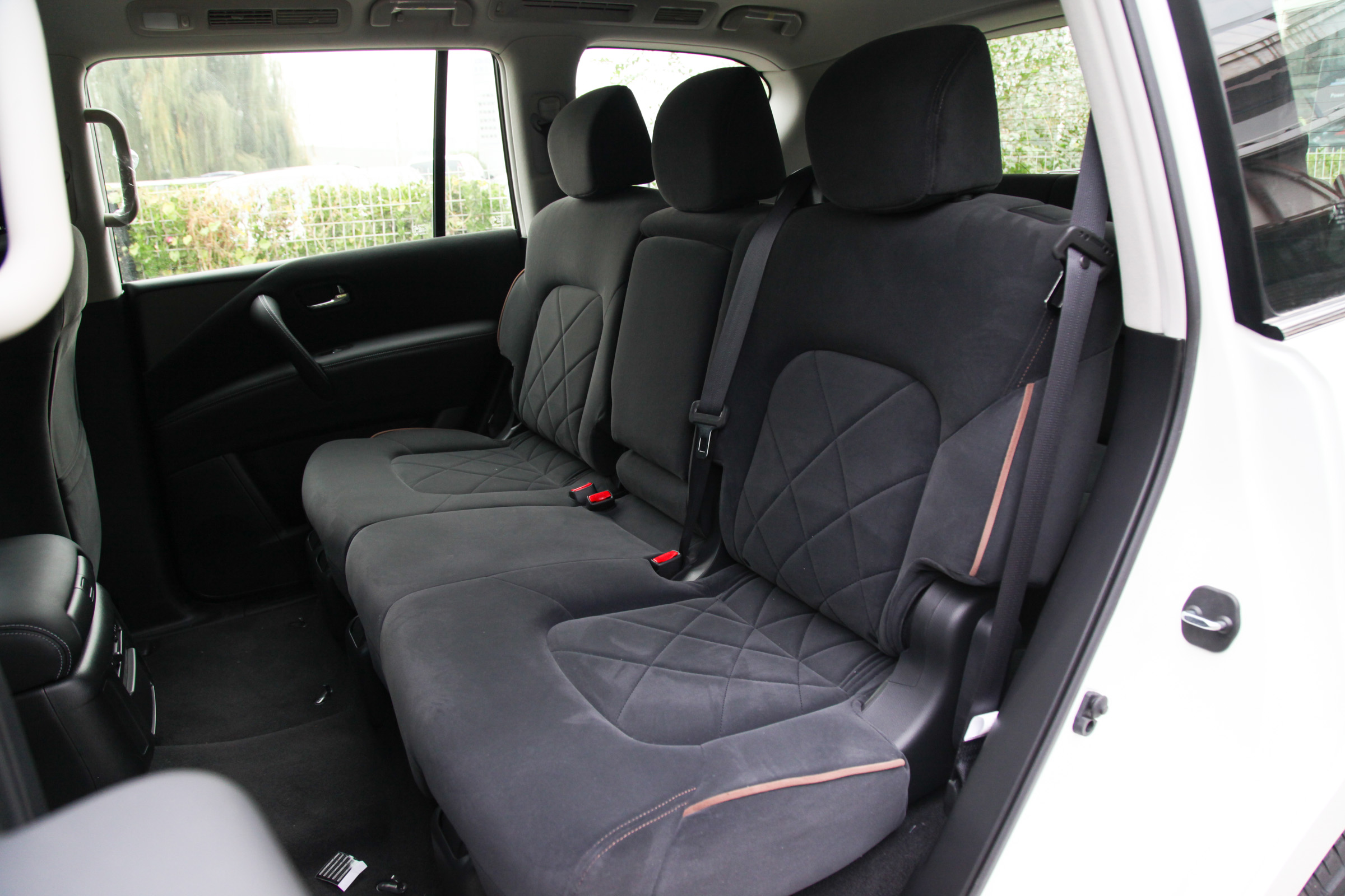 日产途乐4.0铂金版陆巡,日产途乐四驱越野不输牧马人