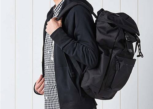 吃下这颗大安利|春季必入10款背包（男女都合适）