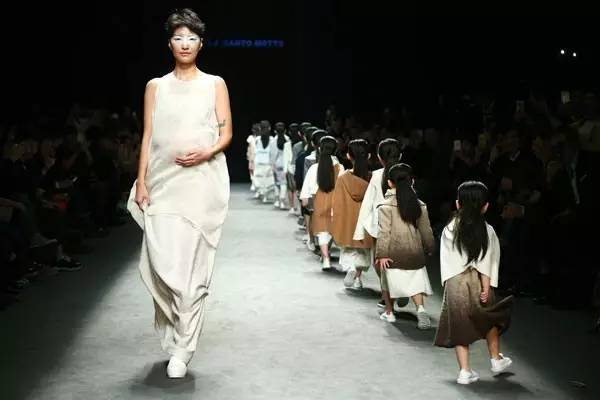 深圳时装周奇葩事件,深圳时装周事件