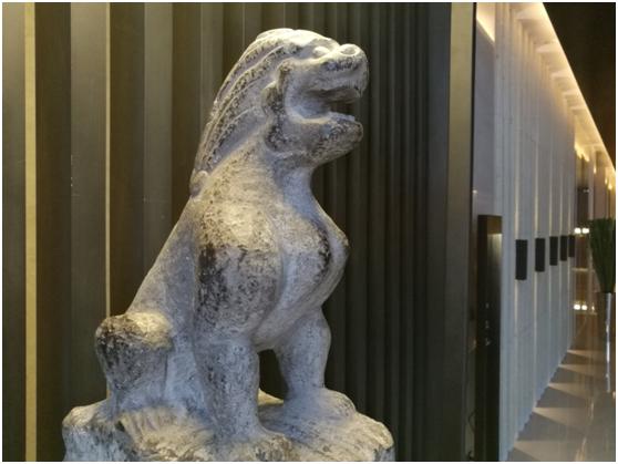 流滑得让你爱不释手荣耀V8全面评测