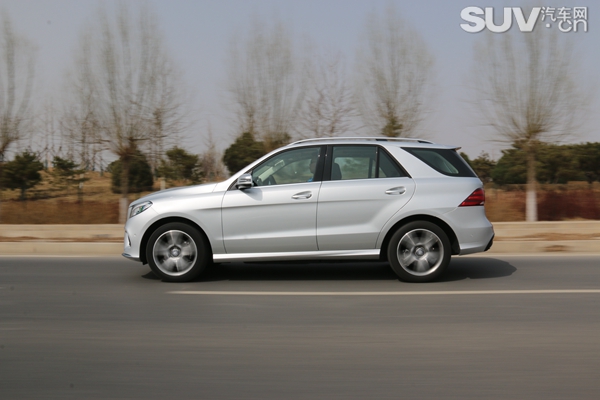 试驾奔驰gle4504matic,奔驰gle4504matic上路