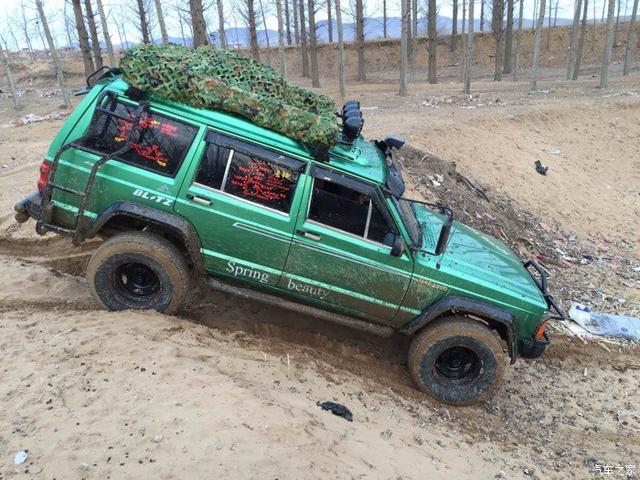 切诺基213全新车,1万多切诺基