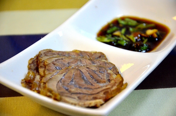 怡芳琪鑫--农庄自种蔬菜与台湾传统烹饪的完美结合