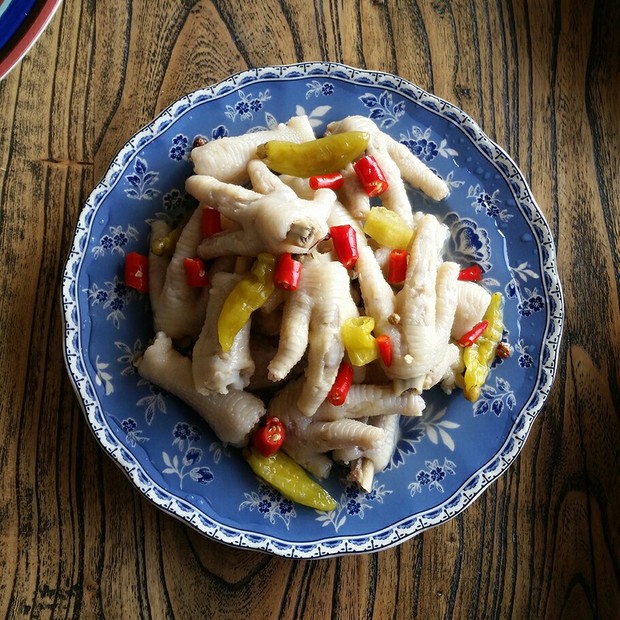 泡椒凤爪的做法简单小视频,泡椒凤爪柠檬最正宗的做法