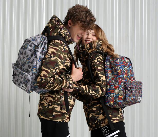 一大波PLAYBOY女郎靠近,准备好舔屏了吗?