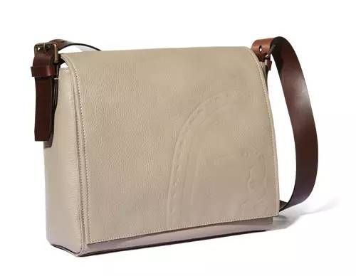 你和阳光暖男只差一个邮差包的距离