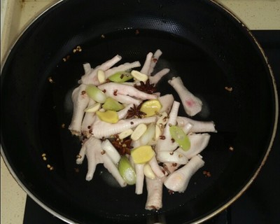 泡椒凤爪的做法简单小视频,泡椒凤爪柠檬最正宗的做法