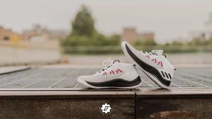 库里4球鞋评测,乔丹苍龙4球鞋测评