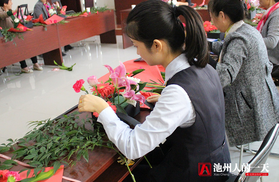 学习花艺多久可以成为花艺师,零基础入门如何学花艺做花艺师