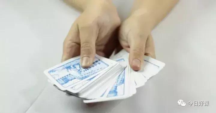 10个简单的扑克牌魔术视频,简单又神奇很实用的扑克魔术教学