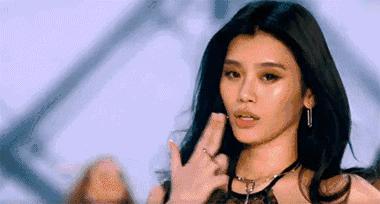 奢侈品逼格,奢侈品越来越颠了