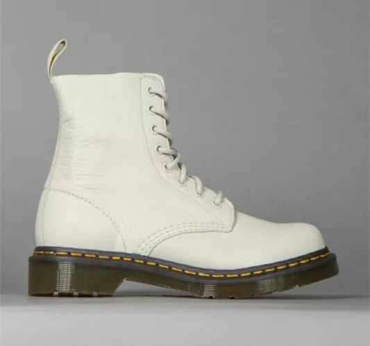 drmartens马丁靴virginia,drmartens马丁靴怎么搭配