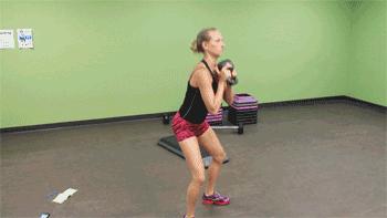 膝盖撞到硬物超级疼,膝盖经常撞地