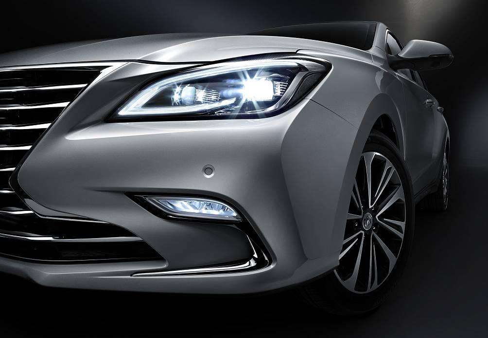 东方美学+飞屏黑科技睿骋CC开创B级车自主时代