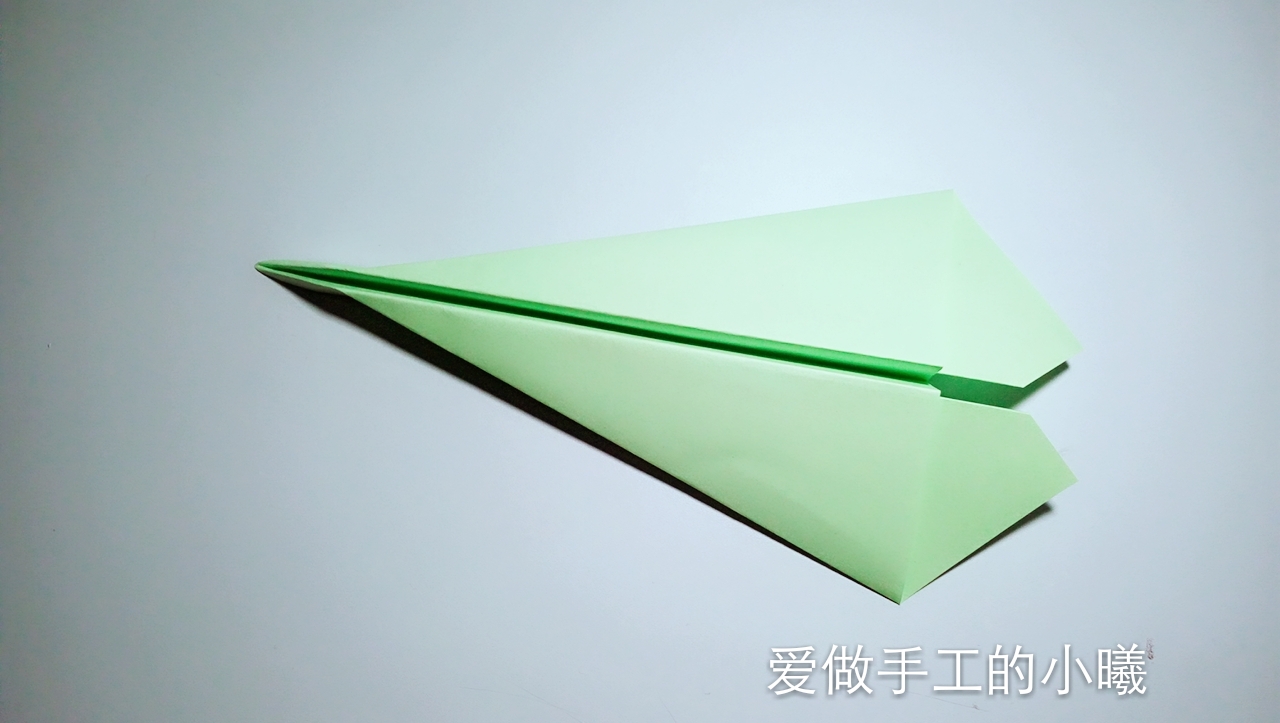 纸飞机童年叠法,童年100款纸飞机慢动作教程