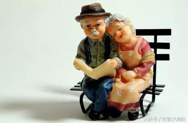 吃过了金拱门，来看看“幽灵*党**”人寿的防癌险